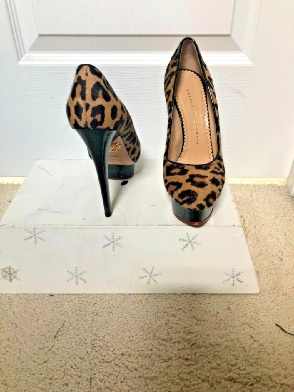 Charlotte Olympia Dolly Platform Pump - Picture 2 of 5